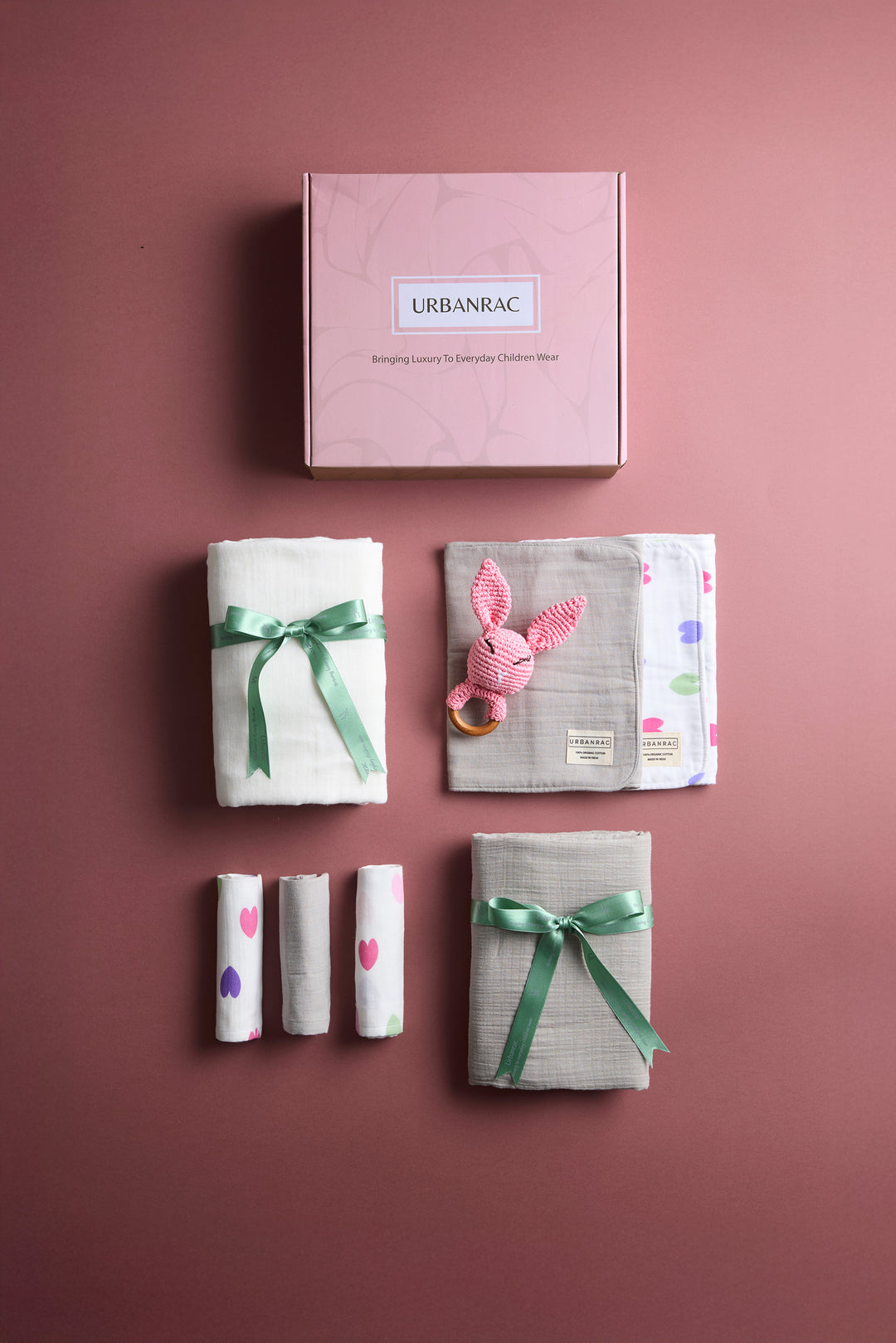 Urbanrac Luxury Baby Gift Set – GOTS Certified Organic Muslin Essentials - Hearts