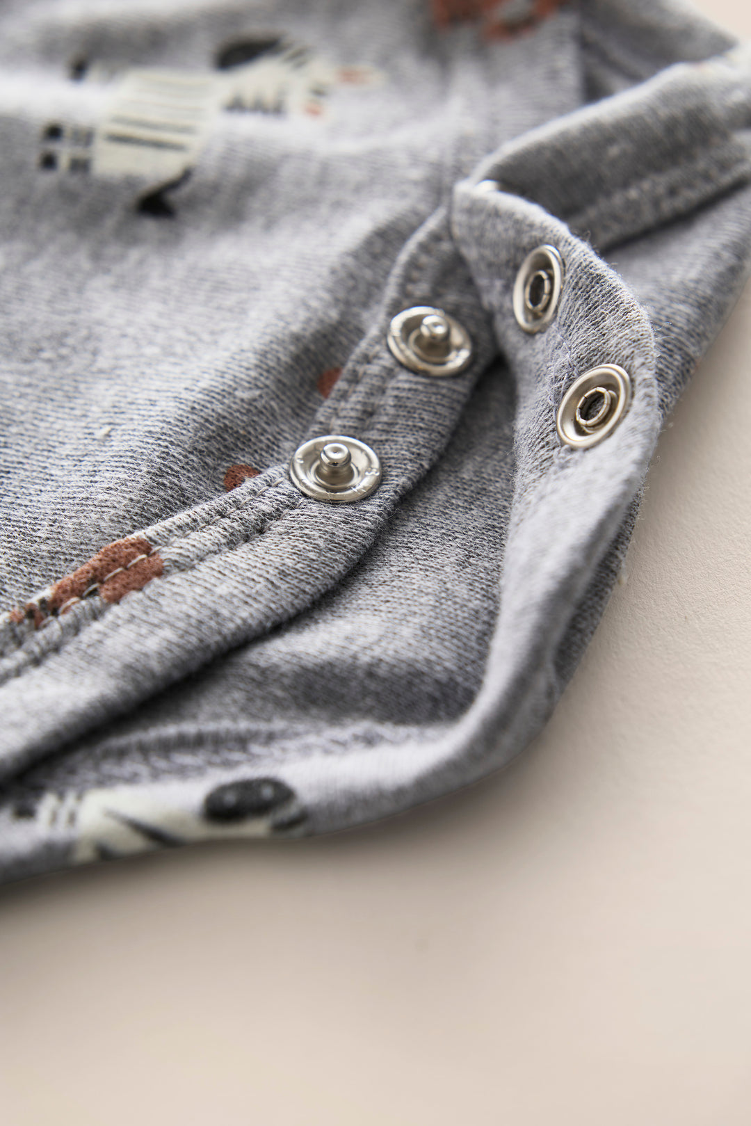 100% Cotton Onesies and Pant Set – Safari Friends (Grey)