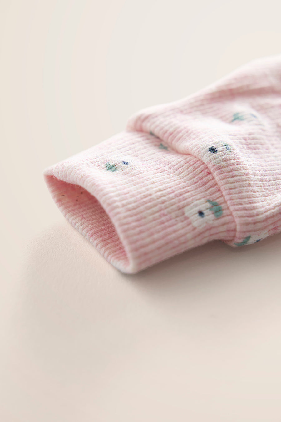 100% Cotton Onesies and Pant Set| 7 - Piece Newborn Essentials Set – Pink Daisy